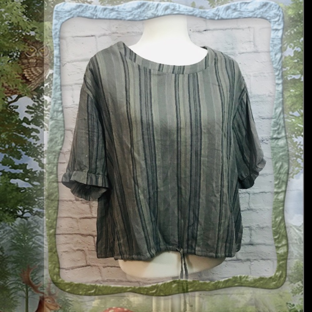 Vanilla Star stripped Linen blend top (NWT)